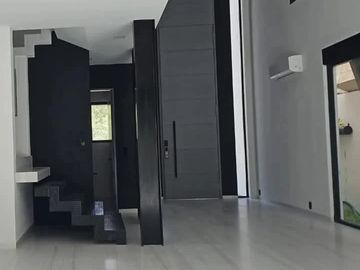 Casa con alberca privada en Residencial Exclusivo