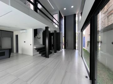 Casa con alberca privada en Residencial Exclusivo
