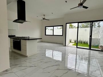 Residencial Arbolada - Casa Nueva con Alberca