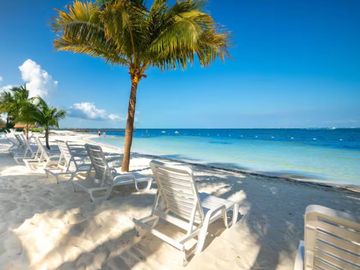 Exclusivo Departamento con Vista y Acceso al Mar Caribe - Ideal Renta Vacacional