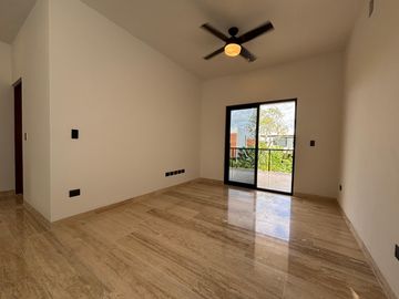 Hermosa Casa en Residencial Lagos del Sol