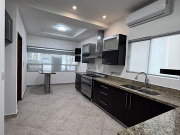 Casas Venta Monterrey  06-CV-7081