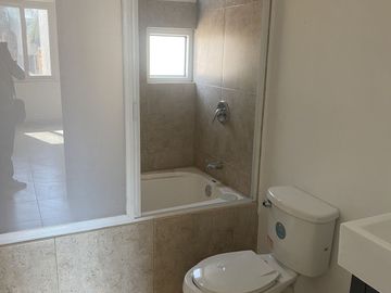 Casa en Venta en Condomio Villa Encinal, Puerta Real