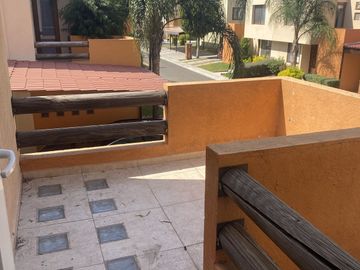 Casa en Venta en Condomio Villa Encinal, Puerta Real