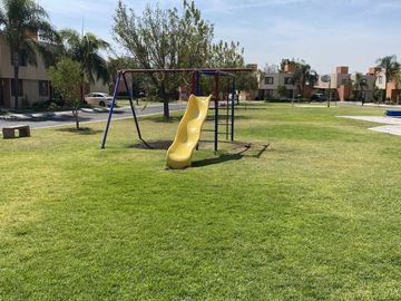 Casa en Venta en Condomio Villa Encinal, Puerta Real