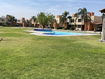Casa en Venta en Condomio Villa Encinal, Puerta Real