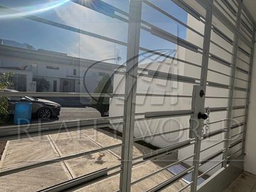 Casas Venta García  27-CV-5365