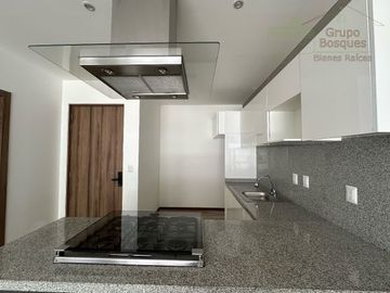 Departamento en renta en Torre Morat Bosque Real