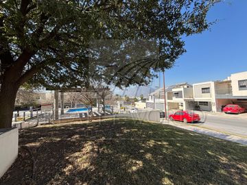 Casas Venta García  27-CV-5405