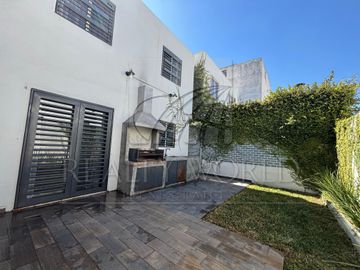 Casas Venta García  27-CV-5405