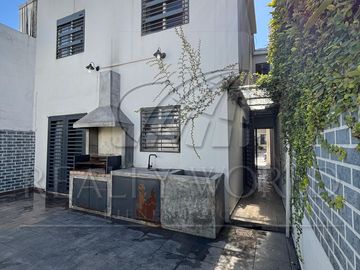 Casas Venta García  27-CV-5405