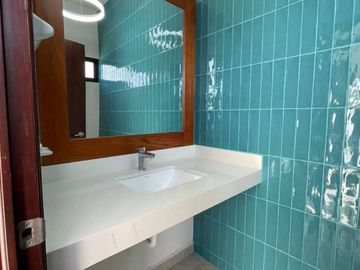 Casa Chit. Enorme lote con Casa frente al mar en Sisal en venta