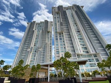 PENTHOUSE EN VENTA DE TRES HABITACIONES EN COUNTRY TOWERS