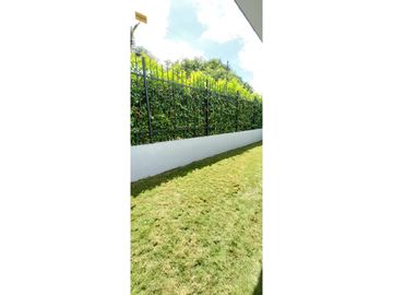 VENTA ESPECTACULAR CASA CAMPESTRE UBICADA EN RICAURTE CUNDINAMARCA