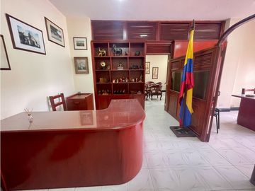 VENTA OFICINA EDIFICIO EDMON ZACOOUR BARRIO SAN PEDRO JH-WV 8907007