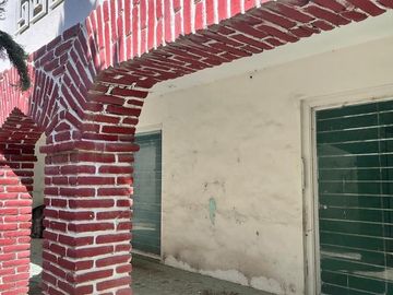 CASA EN VENTA EN TERAN