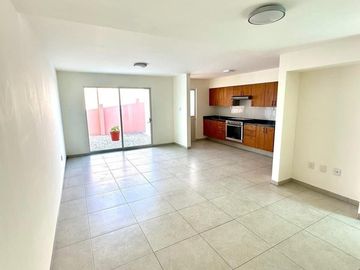 CASA LOS LAGOS, CIELO ABIERTO