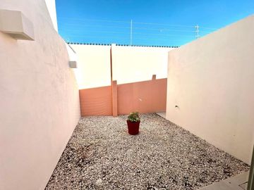 CASA LOS LAGOS, CIELO ABIERTO