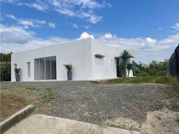 SE VENDE CASA CAMPESTRE  VIA  ALCALA VEREDA EL RUBI