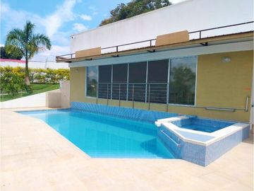 Se Vende Casa Campestre en Condominio, Vía al Caimo