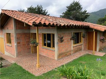 Venta de Casa Campestre El Retiro Tradicional Reformada Vista Represa