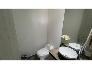 SE VENDE EXCLUSIVO APARTAMENTO EN EL PORTAL DE GENOVES