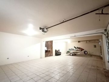 La Cañada, amplia casa con alberca y amplio cuarto de juegos