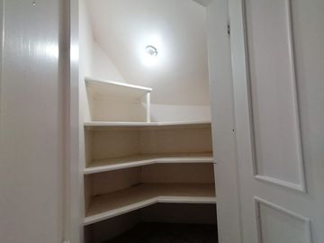 La Cañada, amplia casa con alberca y amplio cuarto de juegos