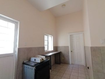 La Cañada, amplia casa con alberca y amplio cuarto de juegos