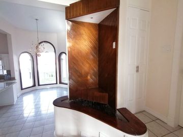 La Cañada, amplia casa con alberca y amplio cuarto de juegos