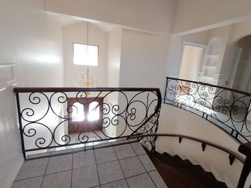 La Cañada, amplia casa con alberca y amplio cuarto de juegos