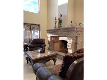 CASA EN VENTA EN FRACC. LOS MISIONEROS. CD. OBREGÓN, SONORA