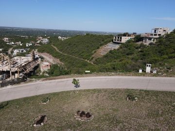 Terreno de 1120 m2 Country La Deseada, Mz 10 - impresionantes vistas, imperdible!