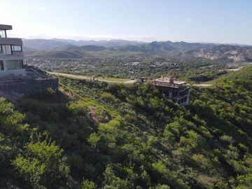 Terreno de 1120 m2 Country La Deseada, Mz 10 - impresionantes vistas, imperdible!