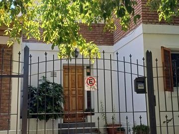 Casa en  Santa Genoveva