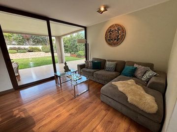 CASA CHAMISERO 3 D + SERVICIO + PISCINA + QUINCHO