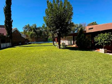 venta casa 3 dormitorios funes todos los servicios permuta