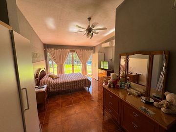 venta casa 3 dormitorios funes todos los servicios permuta