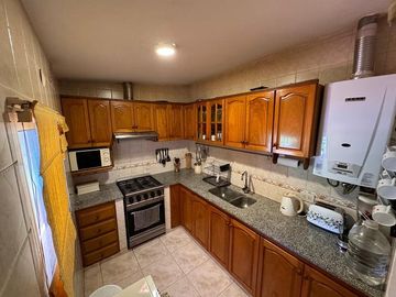 venta casa 3 dormitorios funes todos los servicios permuta