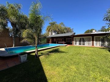 venta casa 3 dormitorios funes todos los servicios permuta