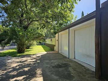 venta casa 3 dormitorios funes todos los servicios permuta