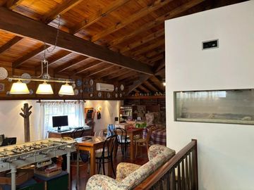 Casa en venta - 4 Dormitorios 5 Baños - Local - 380Mts2 - Olivos