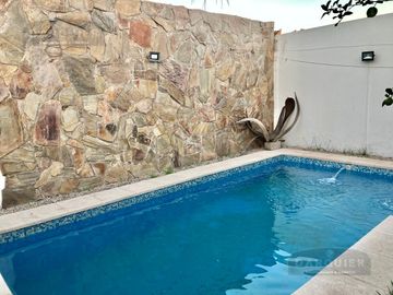 CHALET EN DOS PLANTAS EN ADROGUE