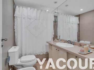 Departamento en venta - 2 Dormitorios 2 Baños - Cochera - 96Mts2 - Palermo