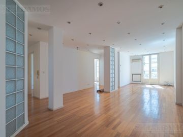 EDIFICIO FRANCES - LLENO DE SOL- RECICLADO- 3 AMBIENTES - RECOLETA