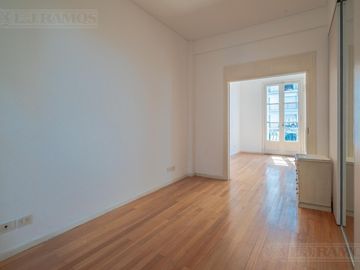 EDIFICIO FRANCES - LLENO DE SOL- RECICLADO- 3 AMBIENTES - RECOLETA