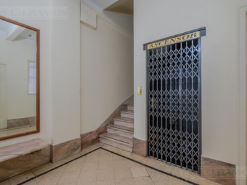 EDIFICIO FRANCES - LLENO DE SOL- RECICLADO- 3 AMBIENTES - RECOLETA