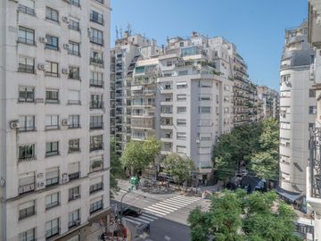 EDIFICIO FRANCES - LLENO DE SOL- RECICLADO- 3 AMBIENTES - RECOLETA