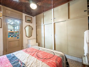 PH de 3 ambientes con patio y 2 entre pisos en venta en Floresta