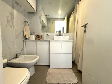 Departamento de 3 ambientes con cochera - Palmera Caballito
